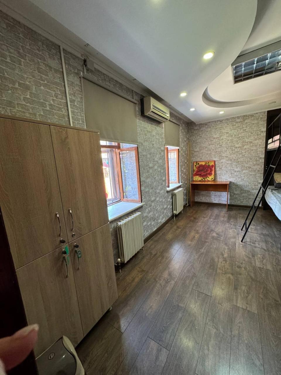 Friends Hostel Kisinyov Kültér fotó