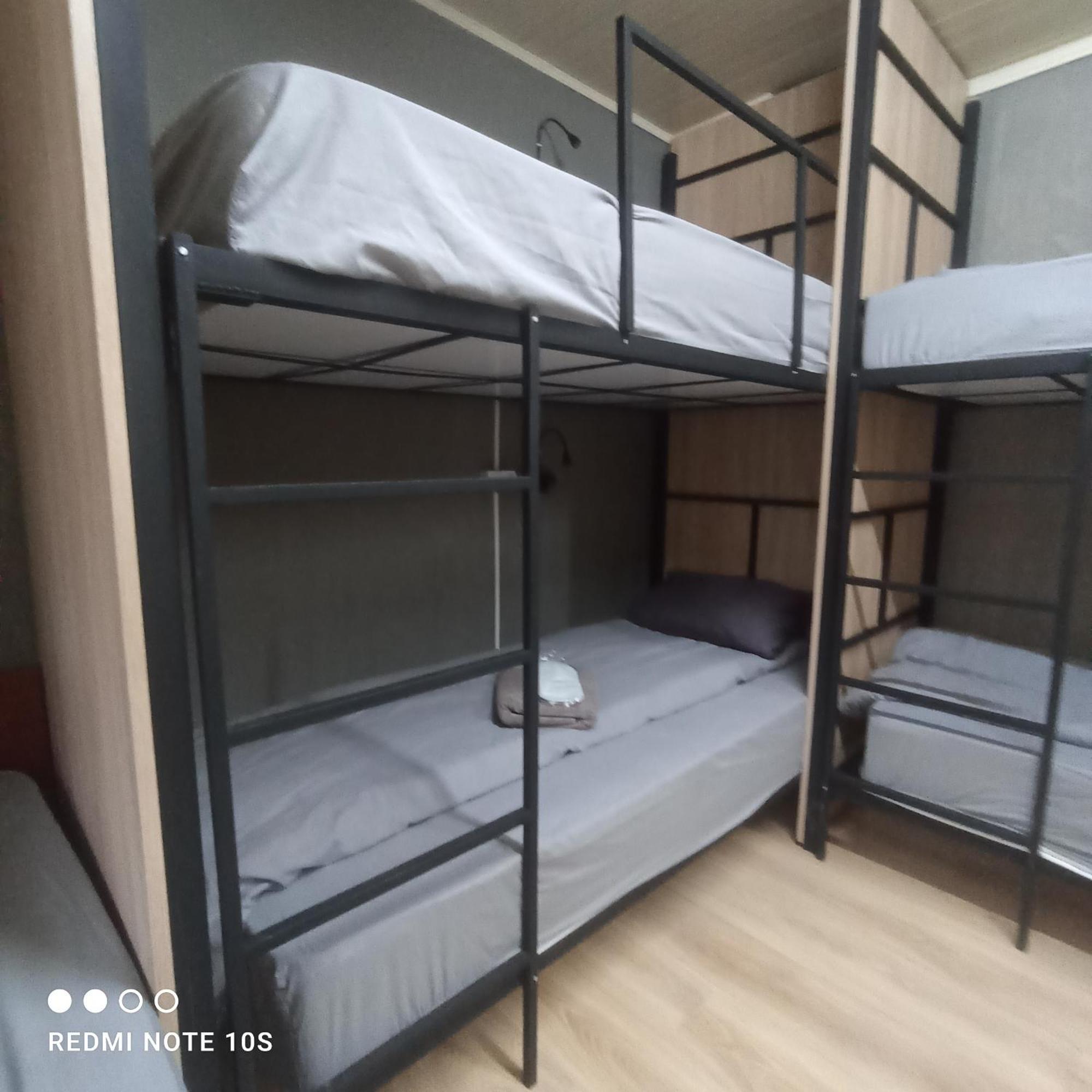 Friends Hostel Kisinyov Kültér fotó